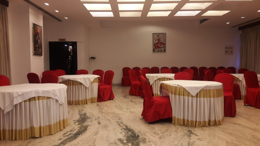 Business Facilities 5, Metropark Inn, Coimbatore