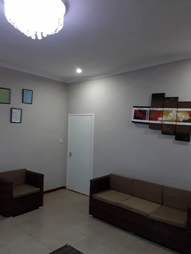 Others 5, Delight Lodge, Blantyre City