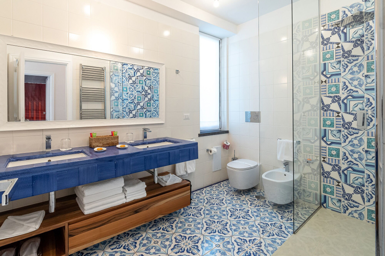 Bathroom 5, Savoy Hotel & Spa, Salerno