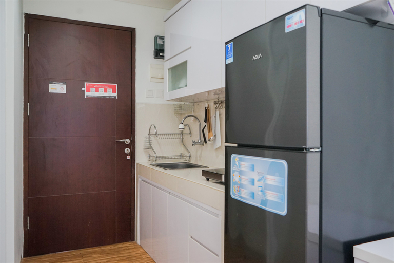 Others 4, Warm and Cozy Studio at Springwood Residence Tangerang Apartment By Travelio, Tangerang