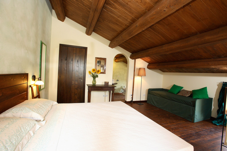 Bedroom 4, Country House Binnella, Macerata