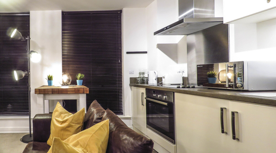 Others 5, Tudors eSuites Birmingham Apartments with Parking, Birmingham