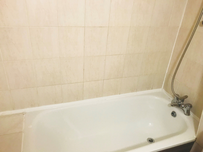 Bathroom 5, Hotel Lily, London