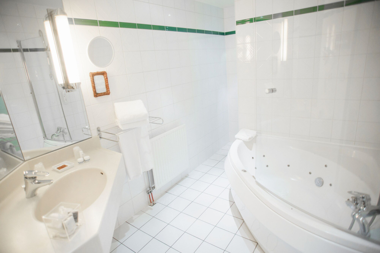 Bathroom 4, Hotel Beaucour, Bas-Rhin