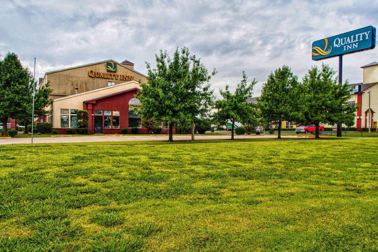 Exterior & Views 2, Quality Inn Moore - Oklahoma City, Oklahoma