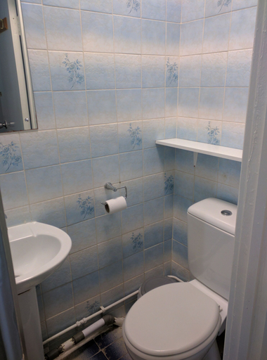 Bathroom 4, ABC Bed & Breakfast, London
