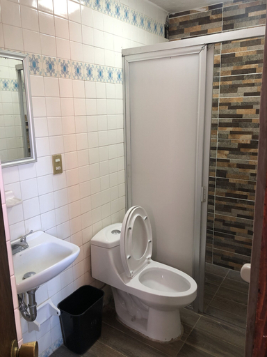 Bathroom 4, Hotel Del Conde, Guanajuato