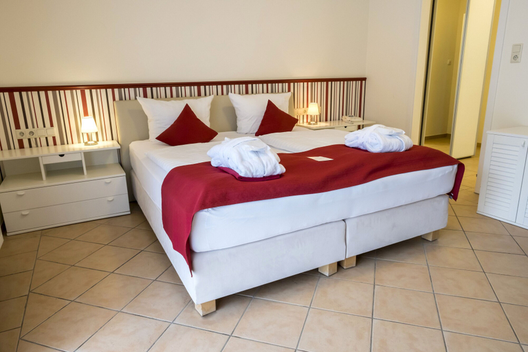 Bedroom 3, Hotel Haus am Meer, Plön