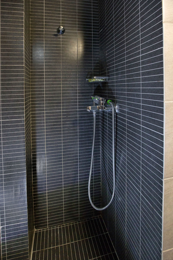 Bathroom 4, Modern Comfy Aptm Near the Acropolis by GHH, Attica