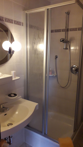 Bathroom 5, Hotel Rosengarten, Leipzig