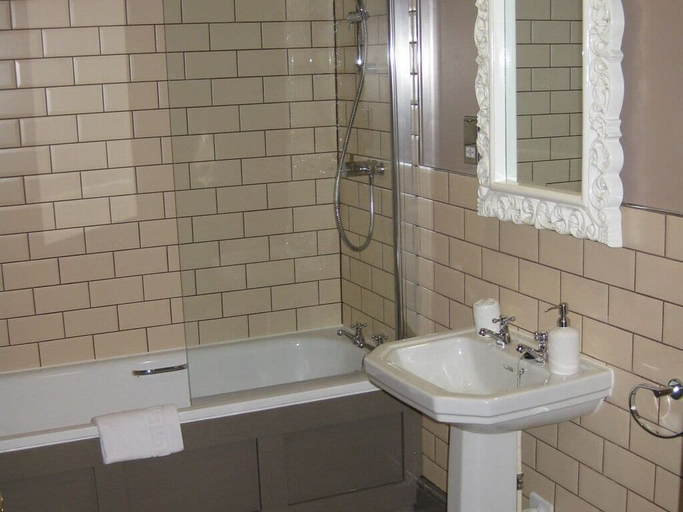 Bathroom 3, Pen Mill Hotel, Somerset