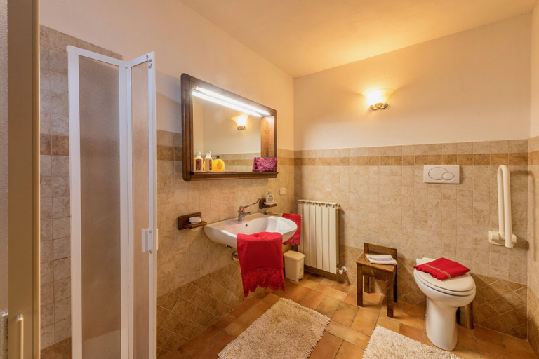 Bathroom 4, Agriturismo Case Graziani, Perugia