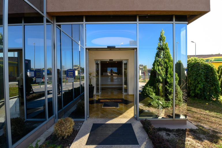 Exterior & Views 2, Euro Garni Hotel, Belgrade