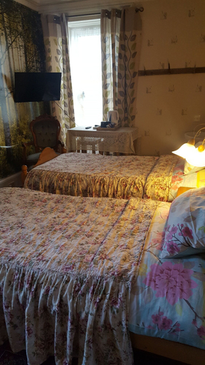 Bedroom 2, Tower Guest House, Eilean Siar