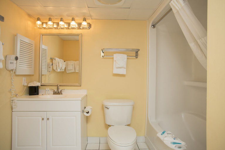 Bathroom 4, Grande Shores Ocean Resorts Condominiums, Horry