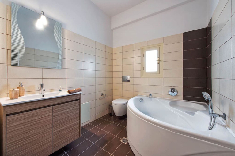 Bathroom 3, White Orchid Villa, South Aegean