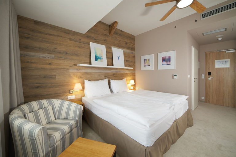 Bedroom 3, Cihelny Golf & Wellness Resort, Sokolov
