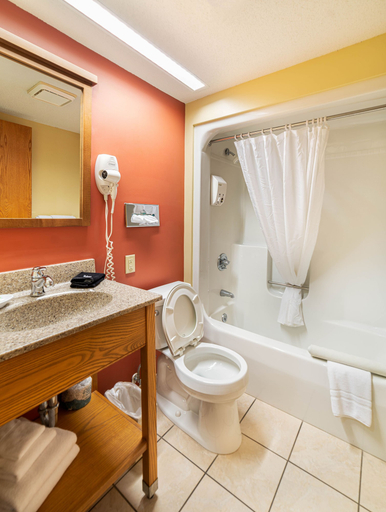 Bathroom 3, Leelanau Sands Casino & Lodge, Lake Michigan
