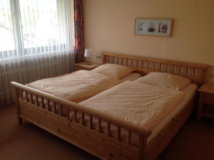 Bedroom 4, Landgasthof 'Zum Wiesengrund', Fulda