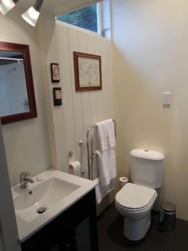 Bathroom, Sennen House, Marlborough