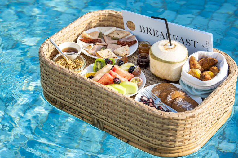 Food & Drinks 5, The Ritz-Carlton Ras Al Khaimah, Al Hamra Beach, Ras Al Khaimah