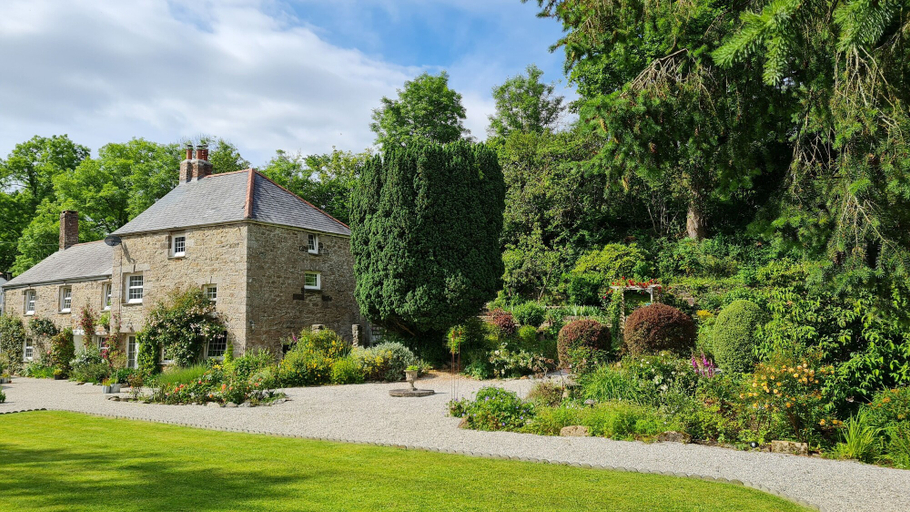 Exterior & Views 2, The Hideaway & Spa Terrace at Tregoose Old Mill, Cornwall