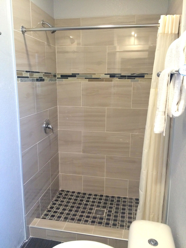 Bathroom 4, FairBridge Inn & Suites Merced/Gateway to Yosemite, Merced