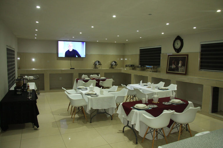 Food & Drinks 4, Naldorado Executive Villa, Ehlanzeni