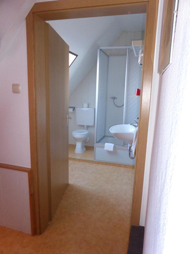 Bathroom 4, Gasthof Neusitz, Ansbach