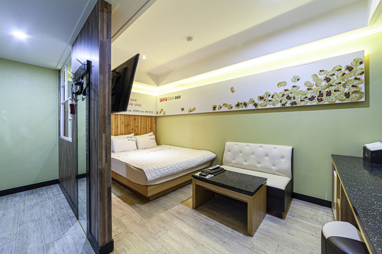 Bedroom 5, Busan station Popcorn Hotel, Dong