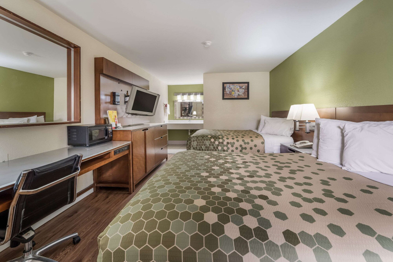 Bedroom 2, Econo Lodge Atlanta Airport East, Clayton