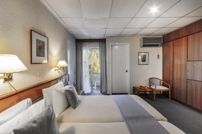 Bedroom 3, Forest Park Hotel