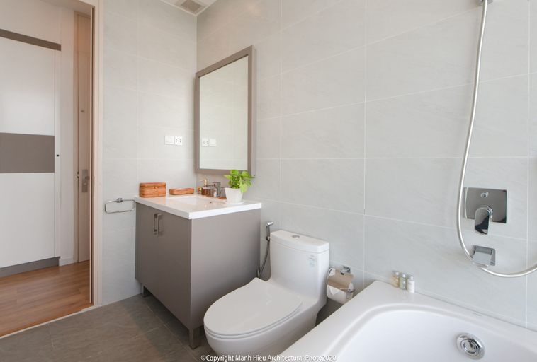 Bathroom 4, The Bridge Luxury Villa, Nha Trang