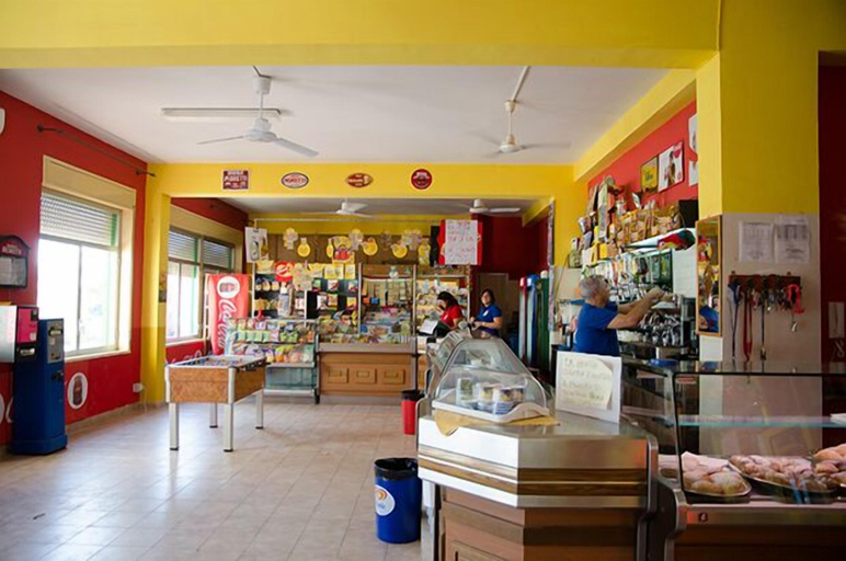 Food & Drinks 4, Kamemi Camping Village, Agrigento