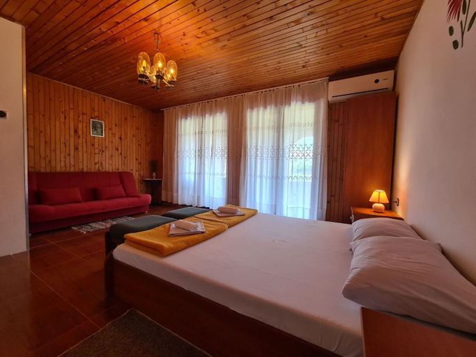 Bedroom 2, Apartment 1397, Fažana