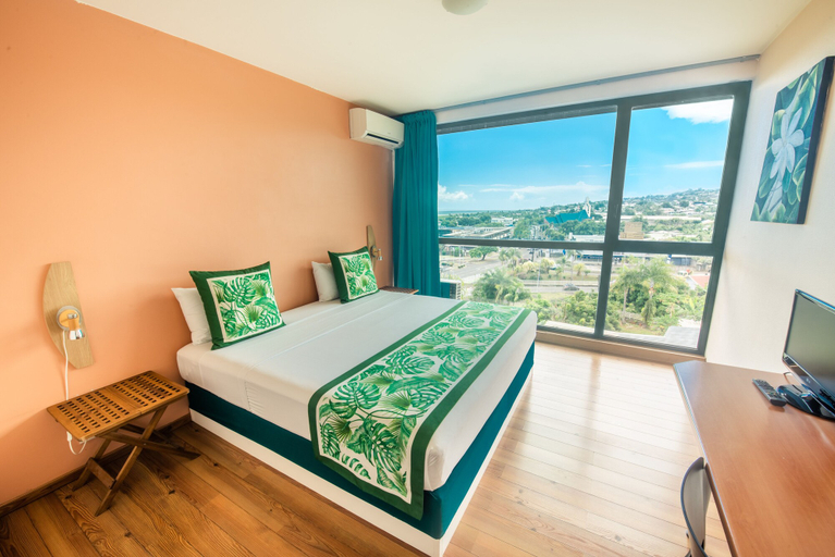 Bedroom 5, Tahiti Airport Motel
