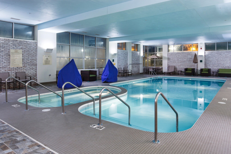 Sport & Beauty 2, DoubleTree by Hilton Neenah, Winnebago