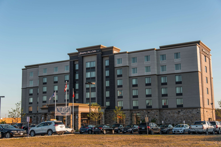 Exterior & Views 3, Hampton Inn & Suites by Hilton Bolton, Peel