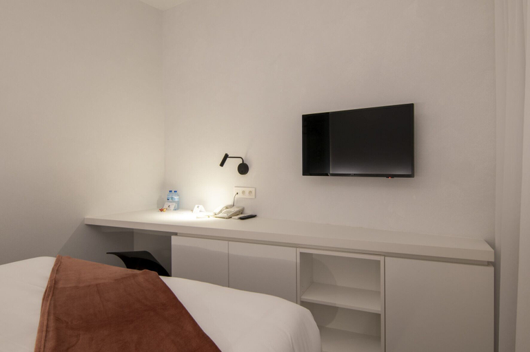 Bedroom 4, Hotel Pax, West-Vlaanderen