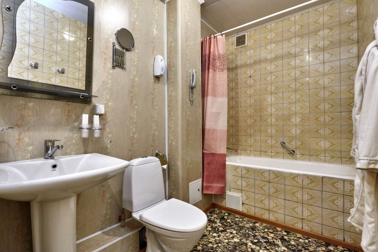 Bathroom, Hotel complex Ekaterininsky, Krasnodar gorsovet