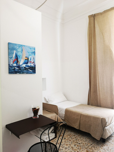 Bedroom 3, Hotel Valentino, Catania