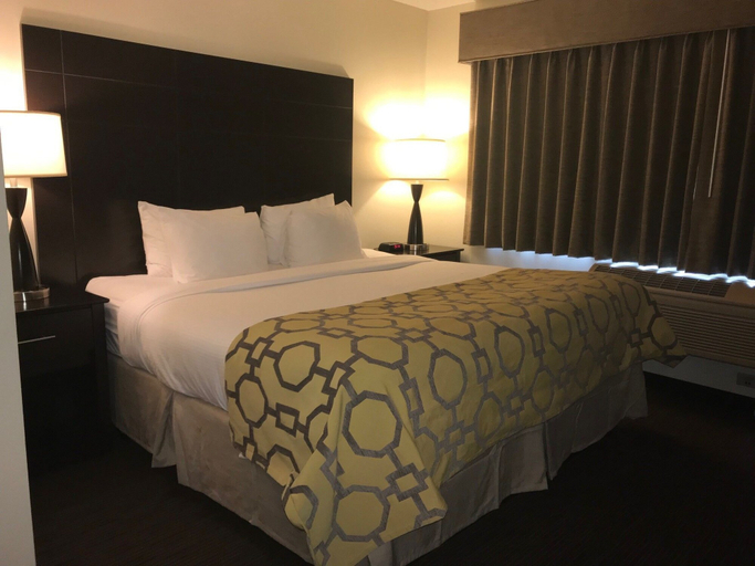 Bedroom 3, Baymont by Wyndham Bloomington MSP Airport, Hennepin