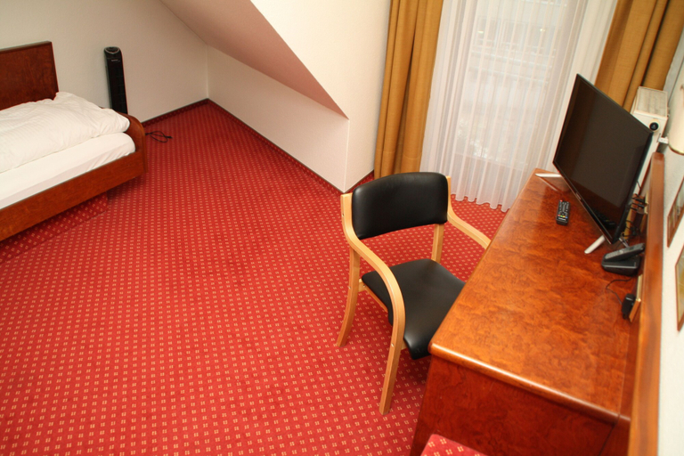 Bedroom 4, Hotel Post Viernheim UG, Bergstraße