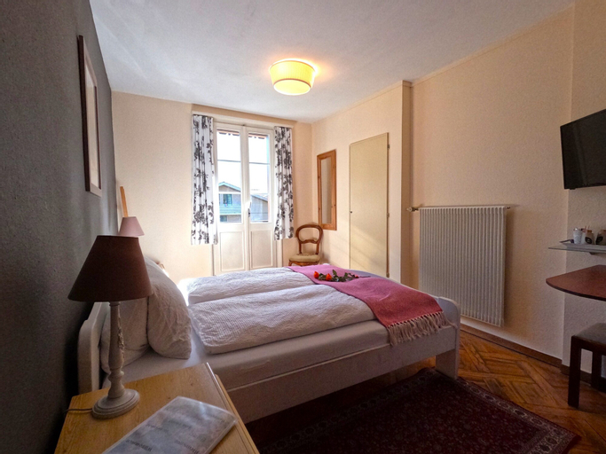 Bedroom 4, Alpenrose Hotel & Gardens, Interlaken