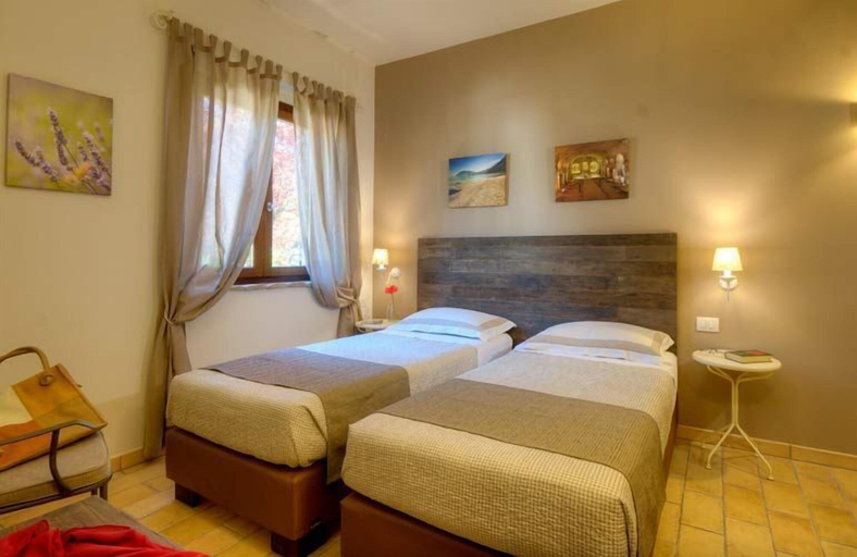 Bedroom 3, Villa Gens Camuria, Ancona