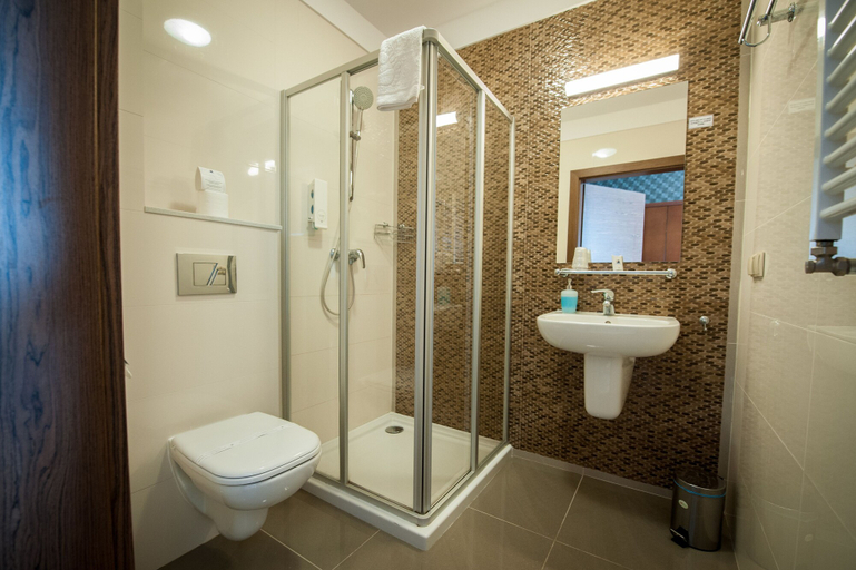 Bathroom 5, Hotel Rudnik, Świecie