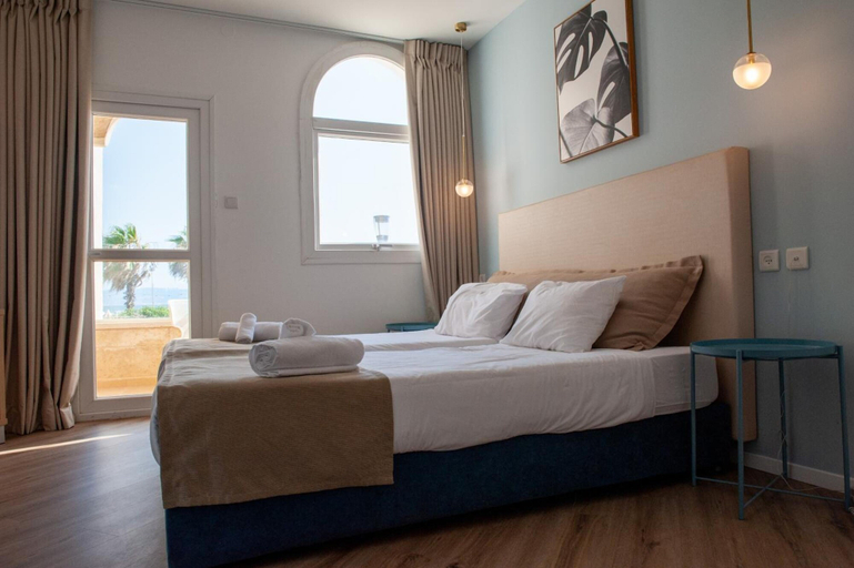 Bedroom 2, Acco Beach Hotel