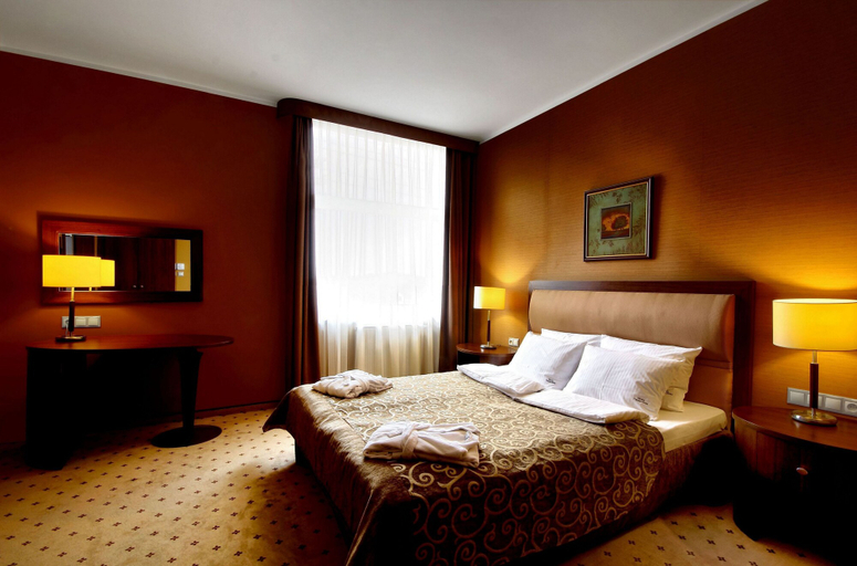 Bedroom 3, Grand Royal Hotel, Poznań City