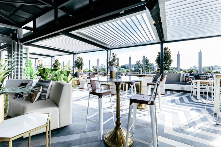 Food & Drinks 5, Nautica Residences Fremantle, East Fremantle