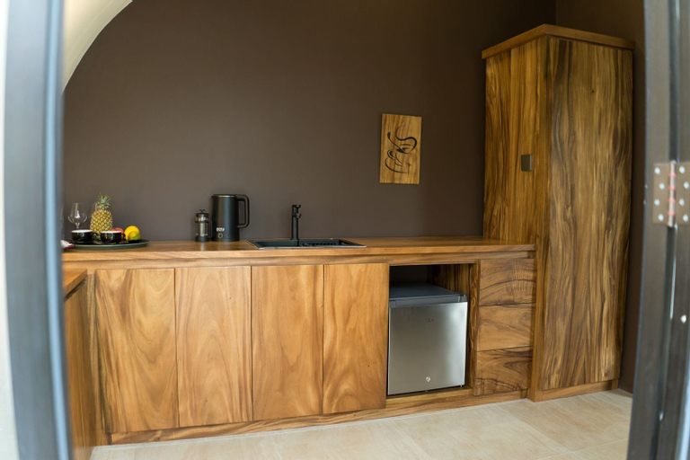 Dining Room 4